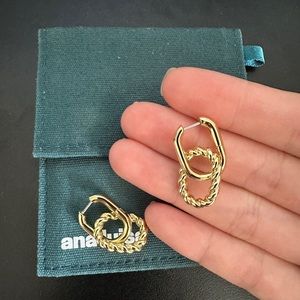 Ana Luisa Ash double